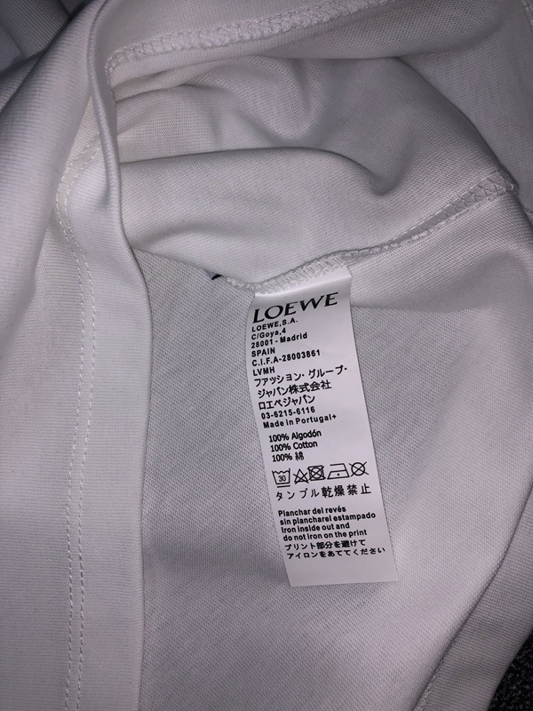 ブランドTシャツ全体デザイン